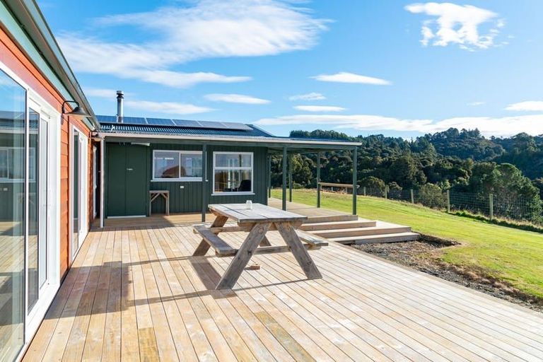 Photo of property in 326 Taieri Beach Road, Taieri Beach, Taieri Mouth, 9091