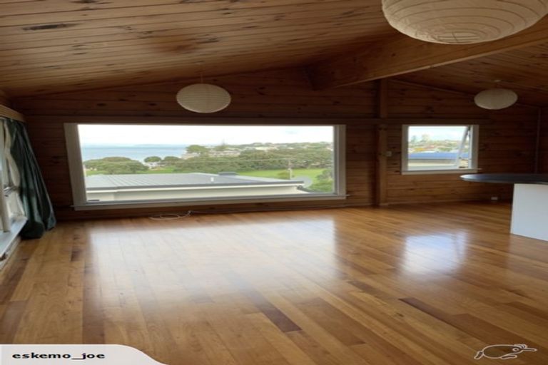 Photo of property in 12a Beach Road, Castor Bay, Auckland, 0620