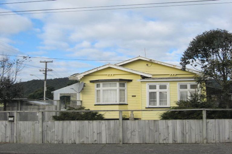 Photo of property in 105 Blake Street, Blaketown, Greymouth, 7805