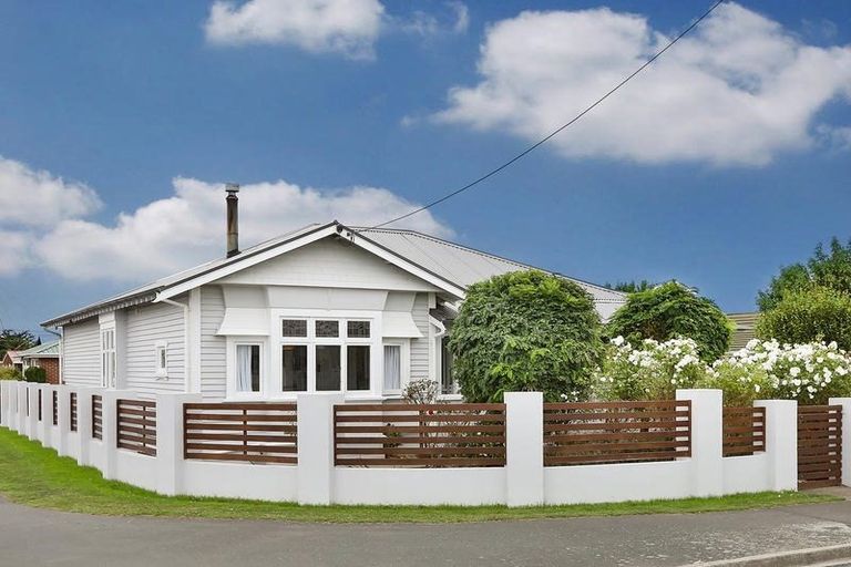 Photo of property in 61 Forfar Street, Clyde Hill, Dunedin, 9011
