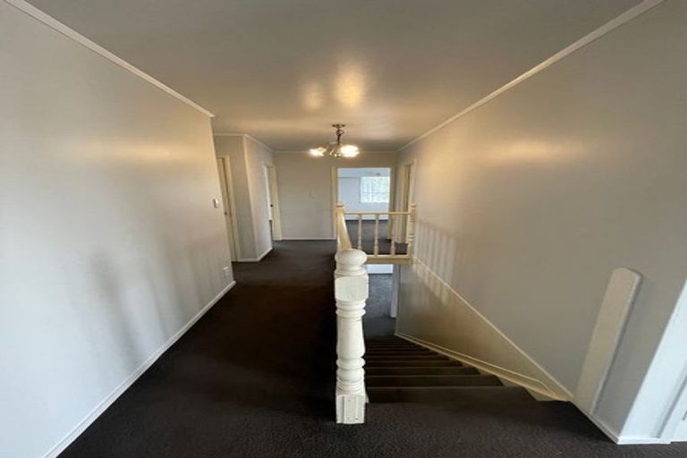 Photo of property in 226 Henderson Valley Road, Henderson, Auckland, 0612