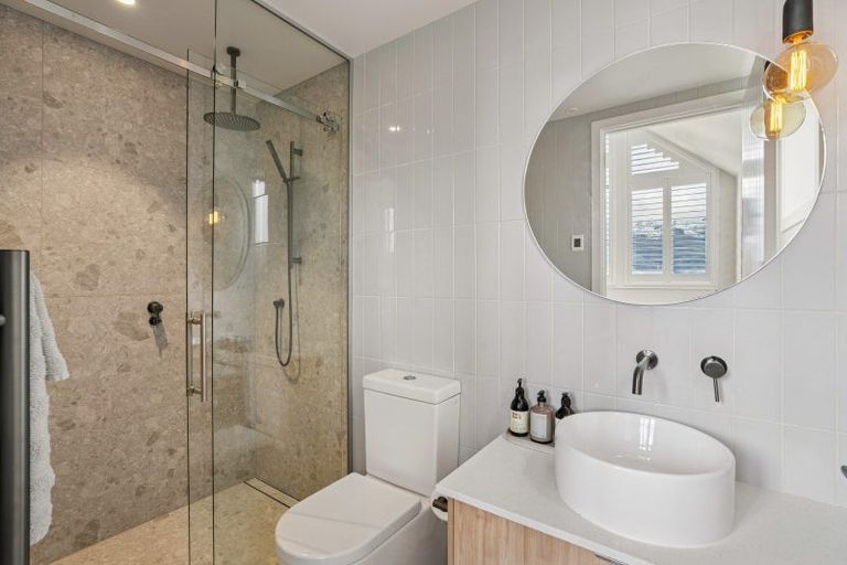 Photo of property in 4 Mckellar Drive, Jacks Point, Queenstown, 9371