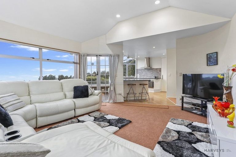 Photo of property in 193 Carter Road, Oratia, Auckland, 0604