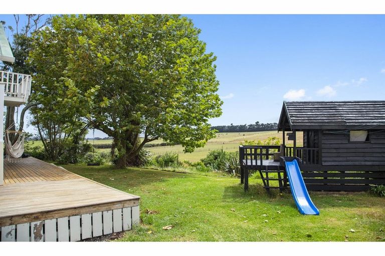 Photo of property in 122 Reid Road, Glenbrook, Waiuku, 2681