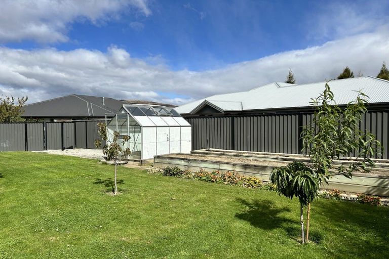 Photo of property in 9 Olds Crescent, Cromwell, 9310