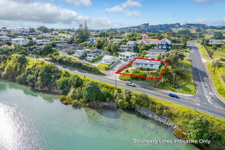 Photo of property in 32 Wainui Road, Raglan, 3225