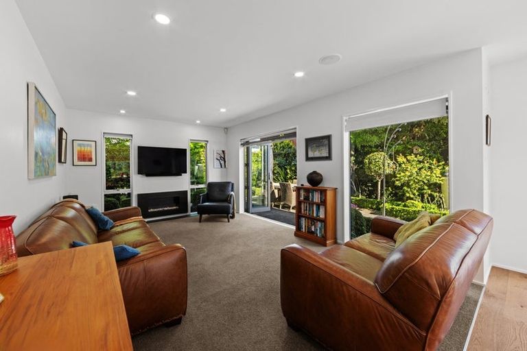 Photo of property in 35b Holly Road, St Albans, Christchurch, 8014