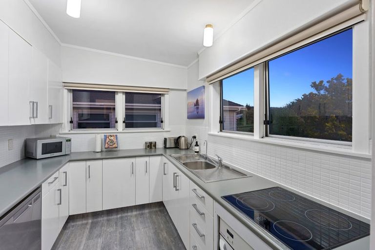 Photo of property in 11 Makora Road, Otaihanga, Paraparaumu, 5036