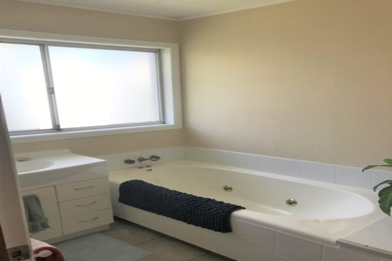 Photo of property in 4 Salmond Place, Dinsdale, Hamilton, 3204