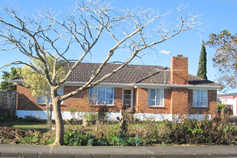 Photo of property in 14 Cameron Street, Papakura, 2110