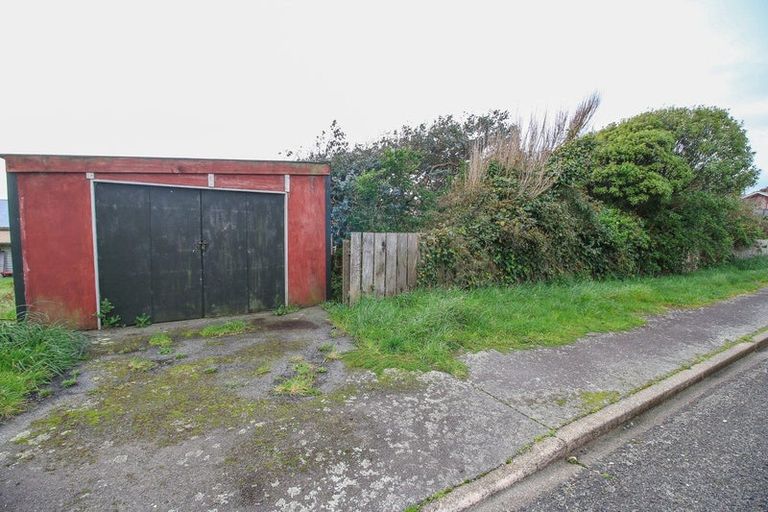 Photo of property in 18 Budd Street, Bluff, 9814