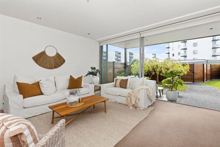 Photo of property in 102d/14 West Quay, Ahuriri, Napier, 4110