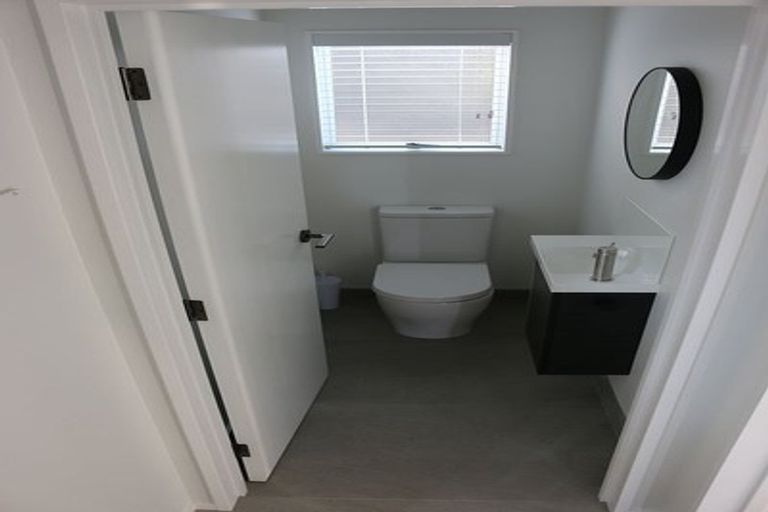 Photo of property in 87 Grant Road, Thorndon, Wellington, 6011