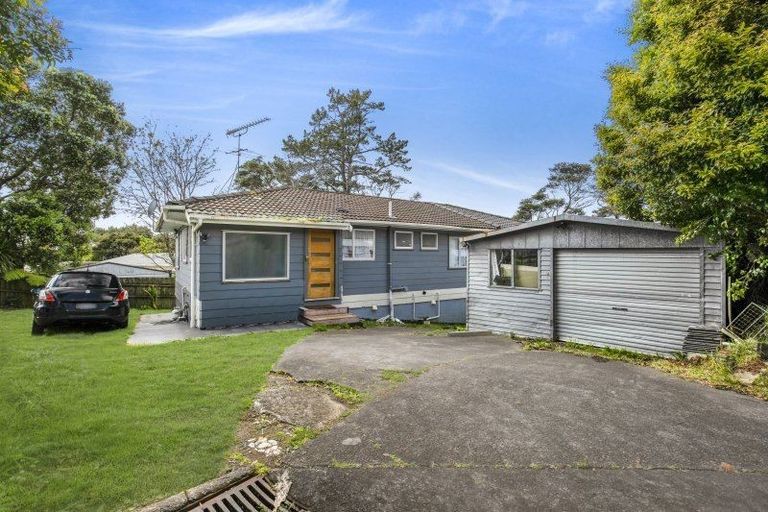 Photo of property in 64 Reynella Drive, Massey, Auckland, 0614
