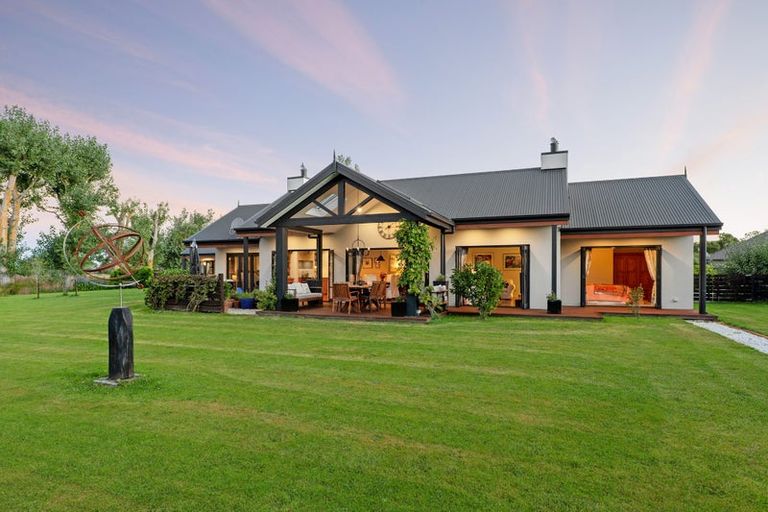 Photo of property in 6 Orchard Lane, Amberley, 7410