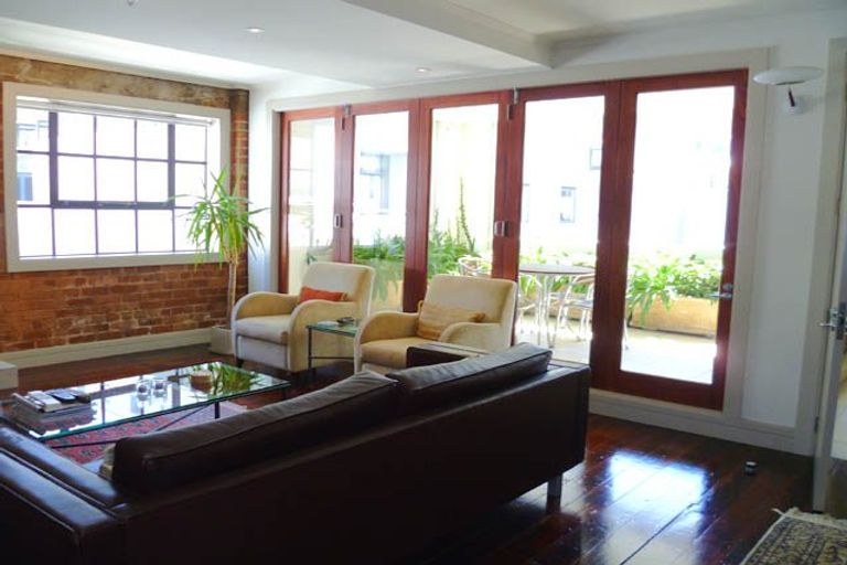 Photo of property in 11/20 Egmont Street, Te Aro, Wellington, 6011