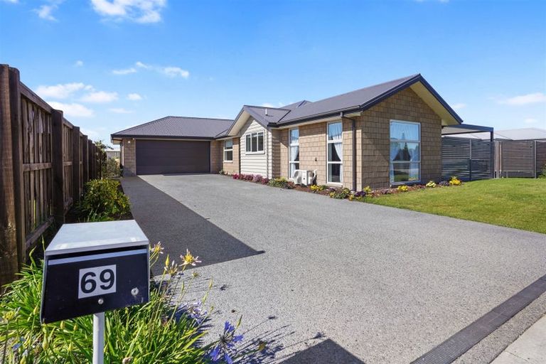 Photo of property in 69 Kippenberger Avenue, Rangiora, 7400