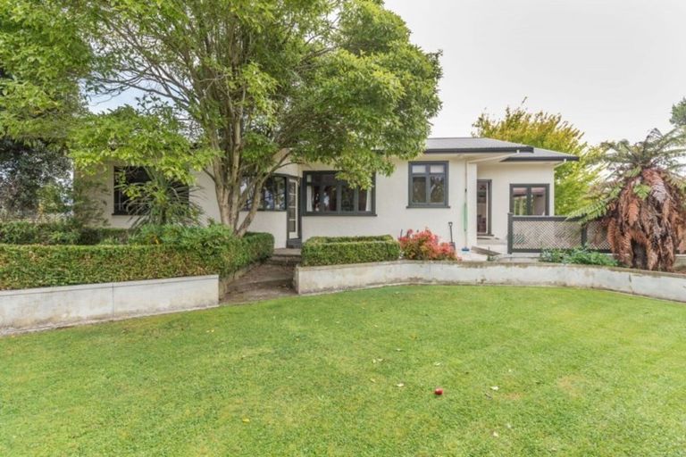 Photo of property in 26 Kawiu Road, Levin, 5510