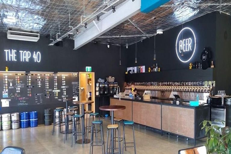 Photo of property in 8 Kawapani Lane, Kumeu, 0810