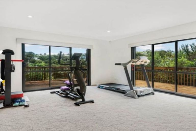 Photo of property in 36 Silver Moon Road, Albany Heights, Auckland, 0632