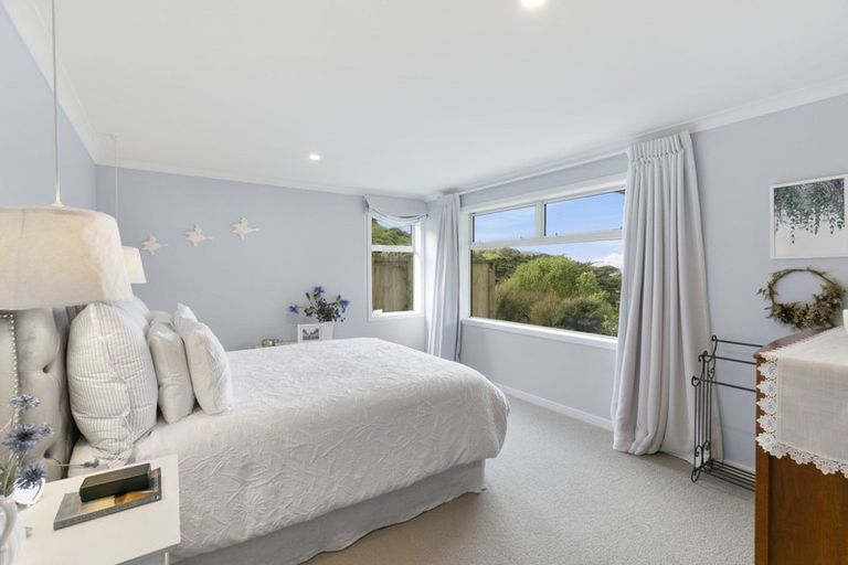 Photo of property in 98 Silverstream Road, Crofton Downs, Wellington, 6035