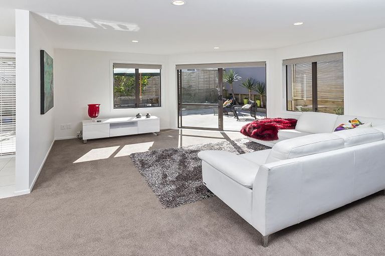 Photo of property in 32a Bleakhouse Road, Howick, Auckland, 2014