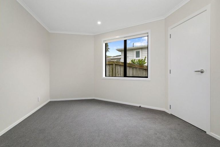 Photo of property in 1e Pembroke Street, Tawa, Wellington, 5028