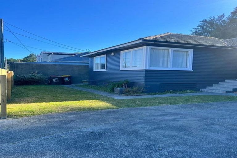 Photo of property in 153 Wellington Road, Wainuiomata, Lower Hutt, 5014