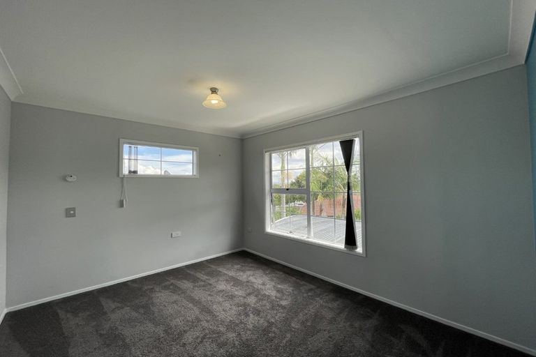 Photo of property in 2 Lemonwood Place, The Gardens, Auckland, 2105