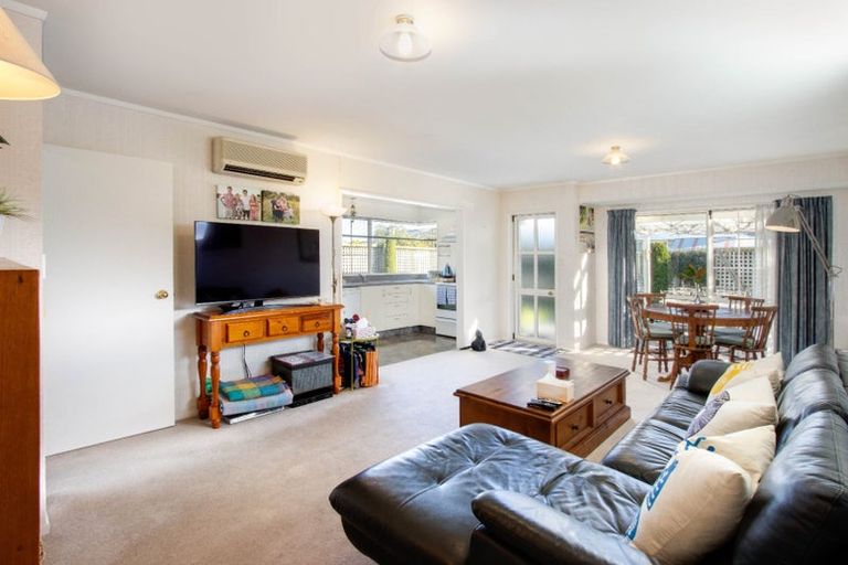 Photo of property in 405b Eastbourne Street East, Hastings, 4122