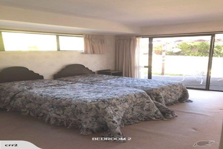 Photo of property in 10 Wilmington Place, Forrest Hill, Auckland, 0620