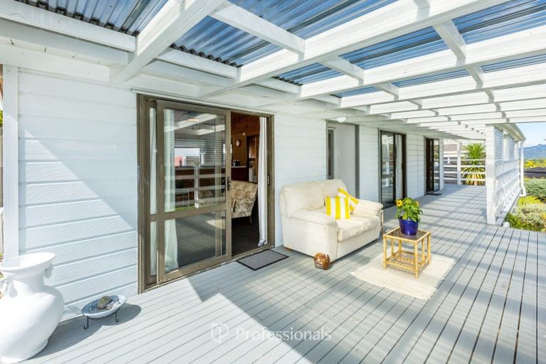 Photo of property in 2/23 Roband Crescent, Brown Owl, Upper Hutt, 5018