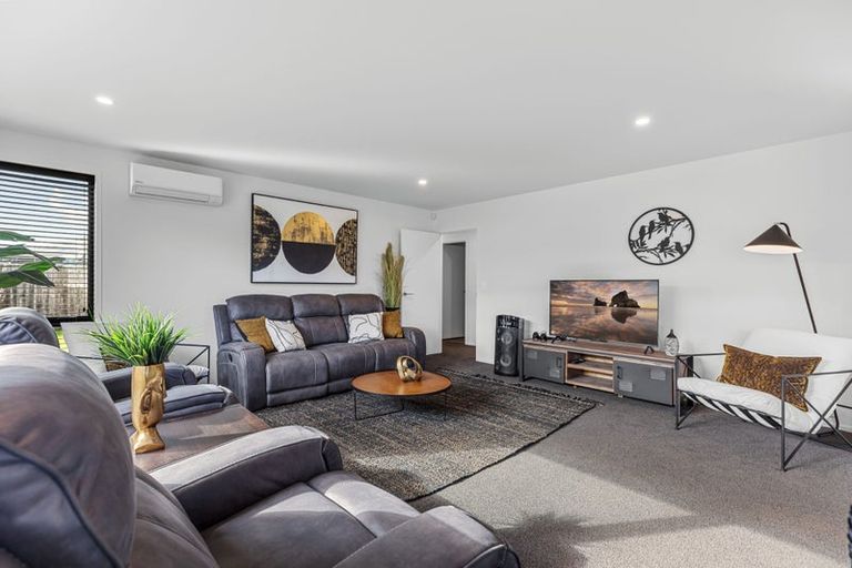 Photo of property in 32 Tamapahore Boulevard, Papamoa Beach, Papamoa, 3118