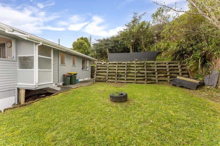 Photo of property in 16 Tyrone Grove, Wainuiomata, Lower Hutt, 5014