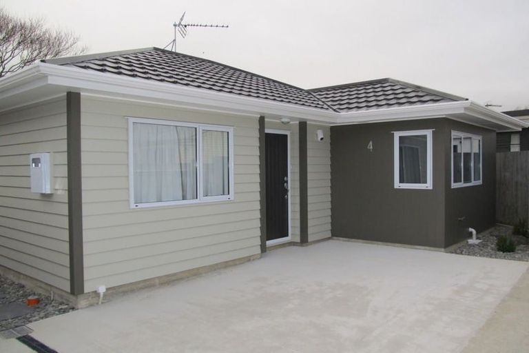 Photo of property in 4 Melville Street, Tawa, Wellington, 5028