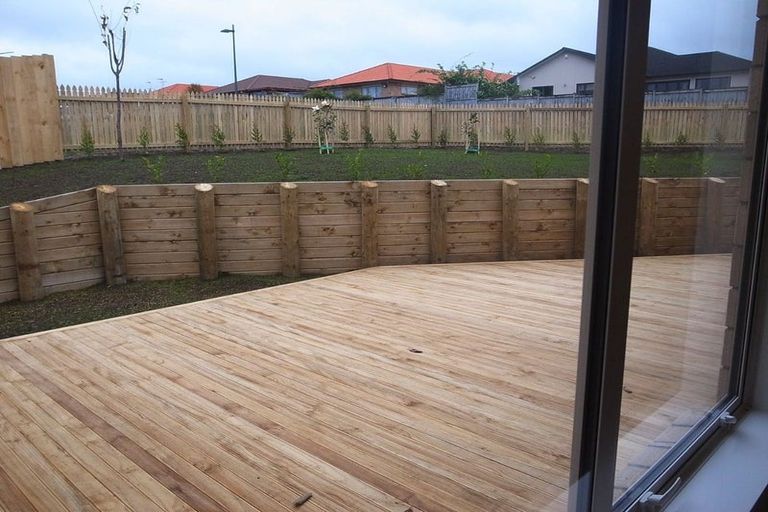 Photo of property in 41 Rush Creek Drive, Westgate, Auckland, 0614