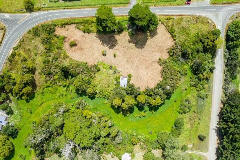 Photo of property in 767 Settlement Road, Hakaru, Wellsford, 0975