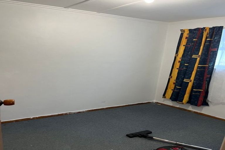 Photo of property in 9 Atiawa Crescent, Waiwhetu, Lower Hutt, 5010