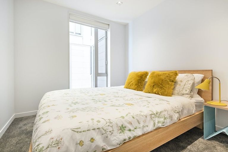 Photo of property in Piermont Apartments, 5b/82 Cable Street, Te Aro, Wellington, 6011