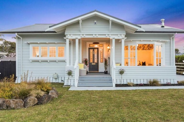 Photo of property in 40 Albert Street, Riverhead, 0820