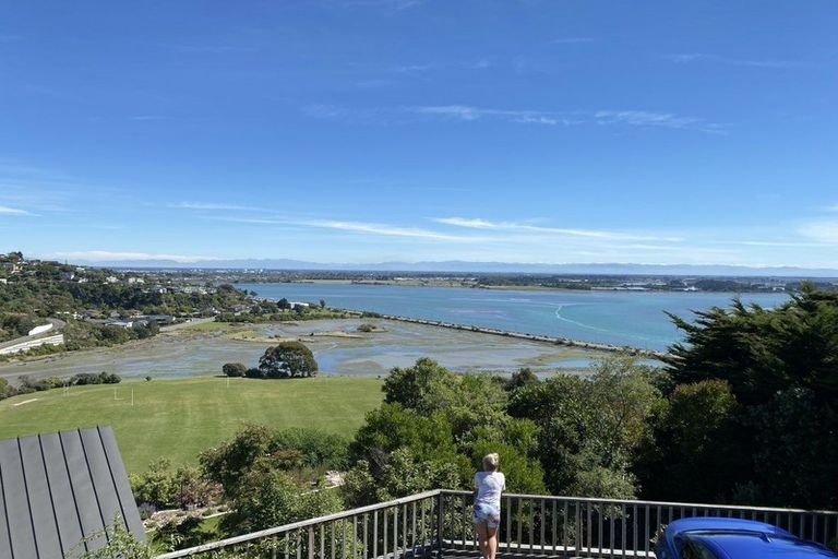 Photo of property in 2/56 Balmoral Lane, Redcliffs, Christchurch, 8081