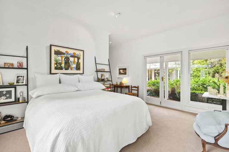 Photo of property in 49b Roland Road, Greenhithe, Auckland, 0632