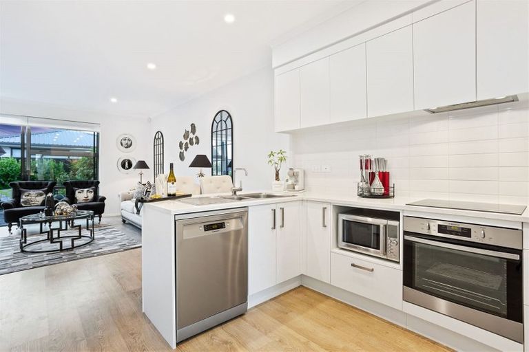 Photo of property in 28 Rangihina Road, Hobsonville, Auckland, 0616