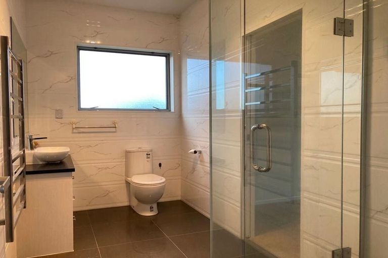 Photo of property in 1 Syrah Crescent, Ranui, Auckland, 0612