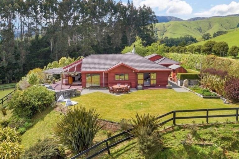 Photo of property in 88 Russells Road, Whitemans Valley, Upper Hutt, 5371