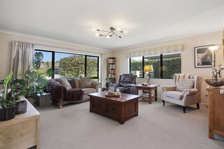 Photo of property in 47 Thomas Moore Place, Pukekohe, 2120