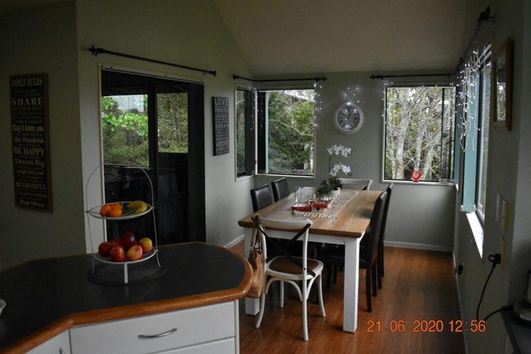 Photo of property in 31c Greenvalley Rise, Glenfield, Auckland, 0629