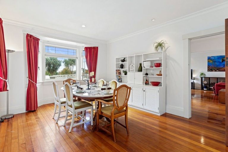 Photo of property in 84 Waitaha Road, Welcome Bay, Tauranga, 3112