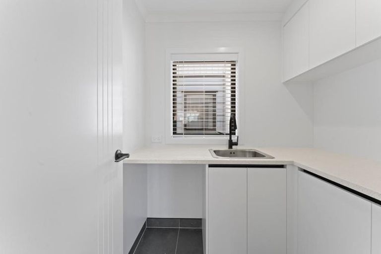 Photo of property in 30 Opaheke Road, Papakura, 2110