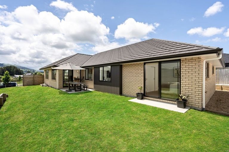 Photo of property in 27 Harriet Johnston Drive, Pokeno, 2402